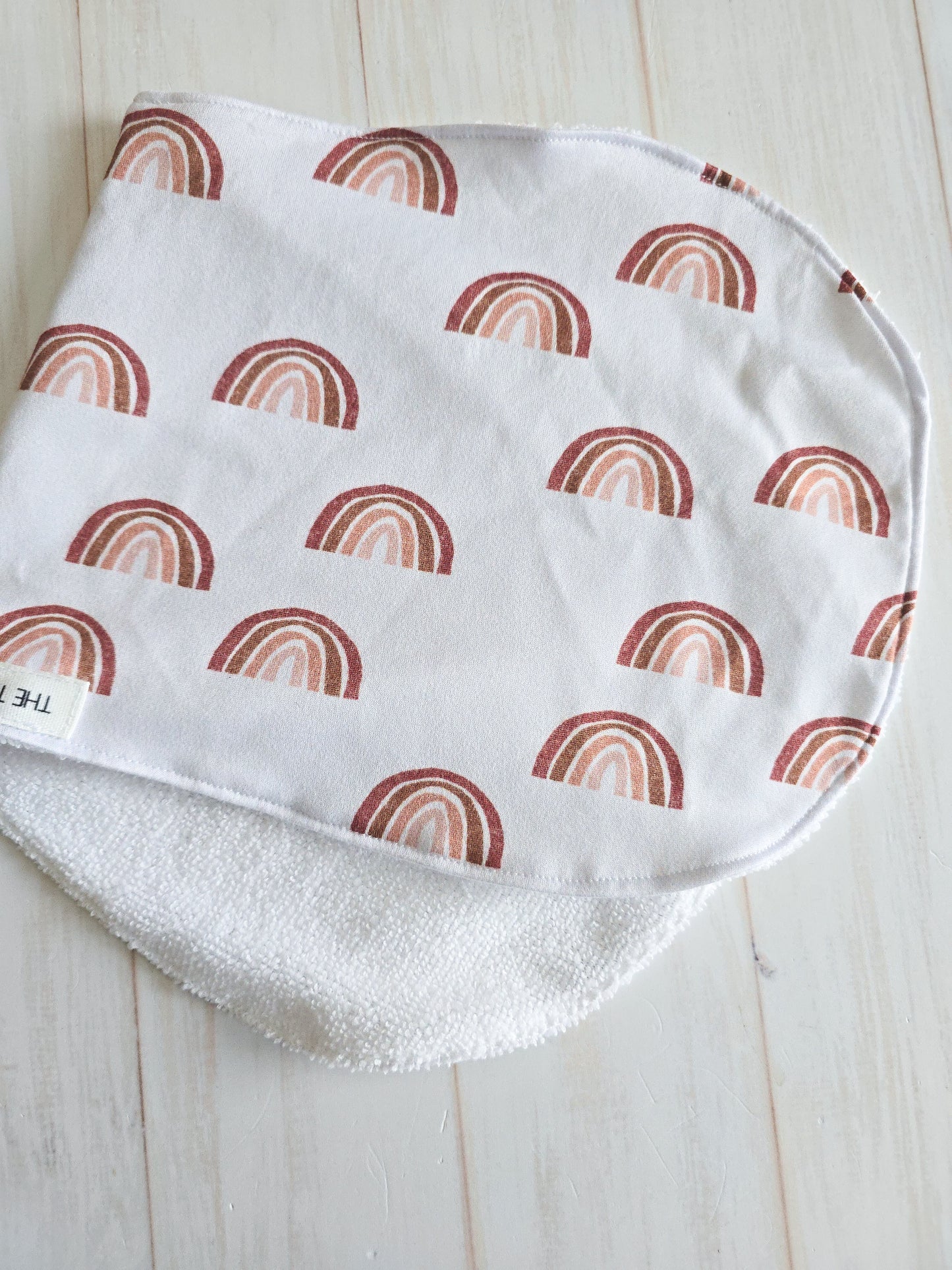 Burp Cloth- Rainbows
