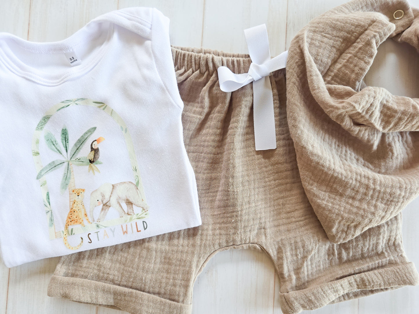 Boys 3 piece set- Jungle Friends (Beige)