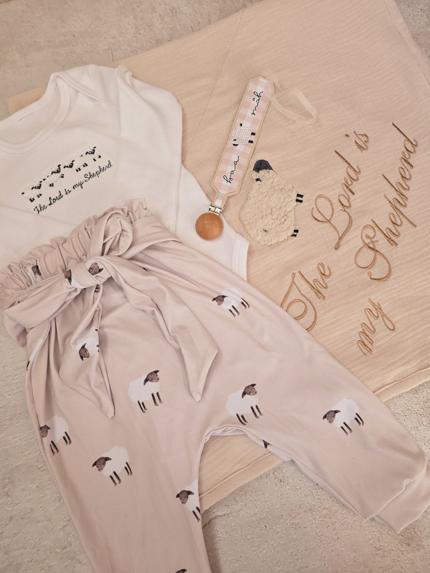 Sheep Aplique Muslin blanket (only)