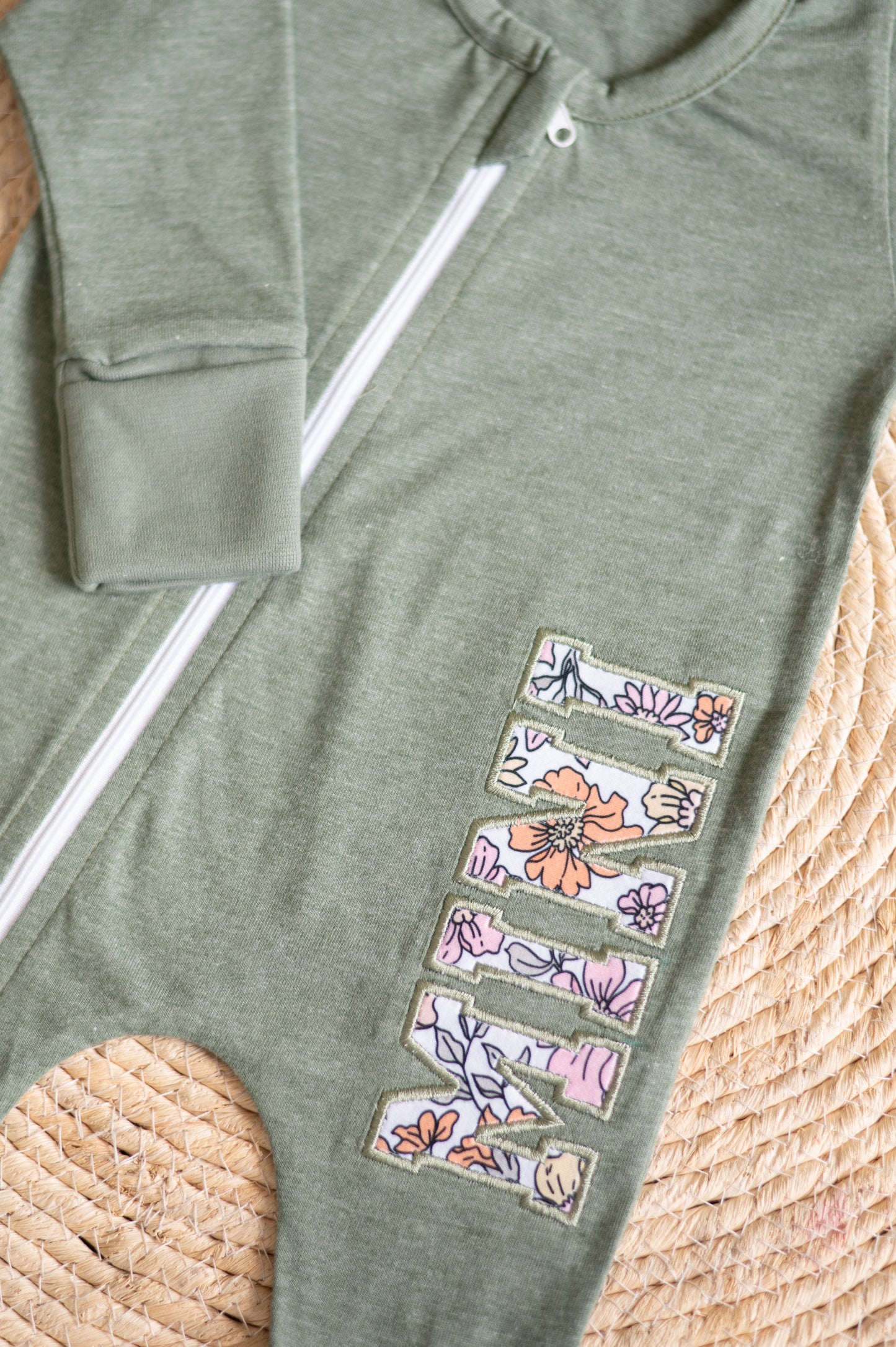 Zippy Grow- MINI Applique (Pink/Stone)