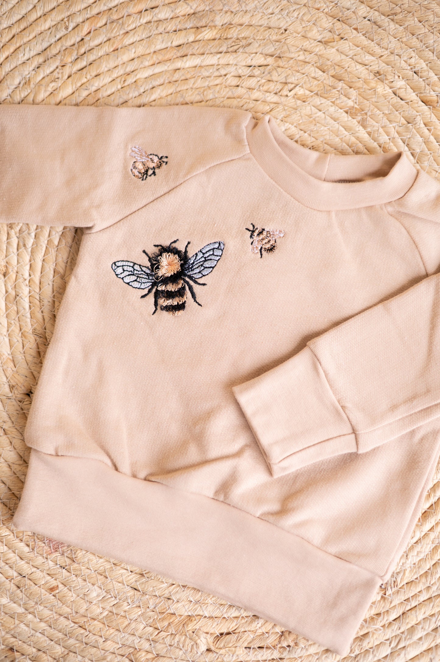 Bee embroidery Tracksuit- Stone