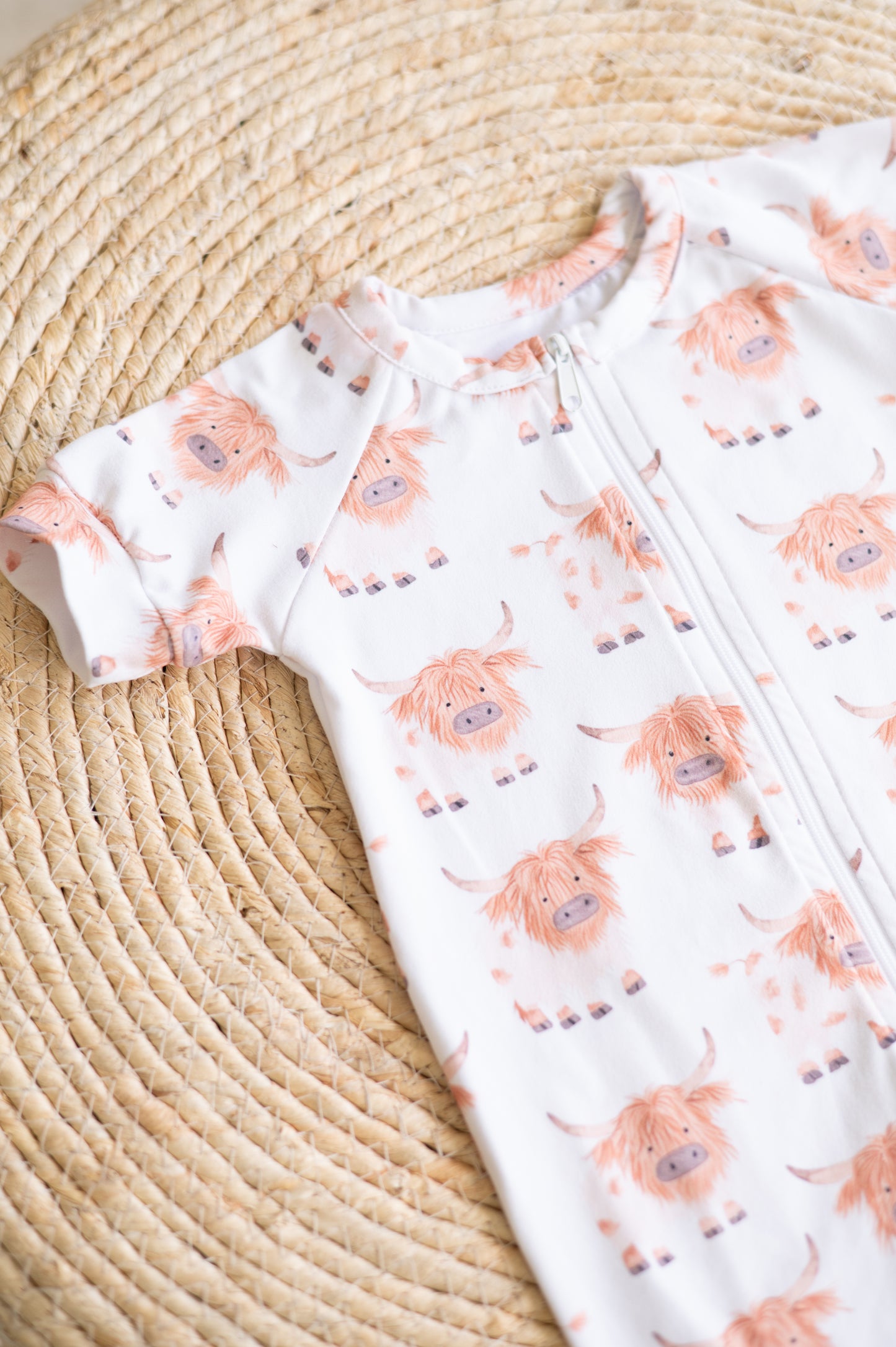 Short Zippy Grow- Highland Cow