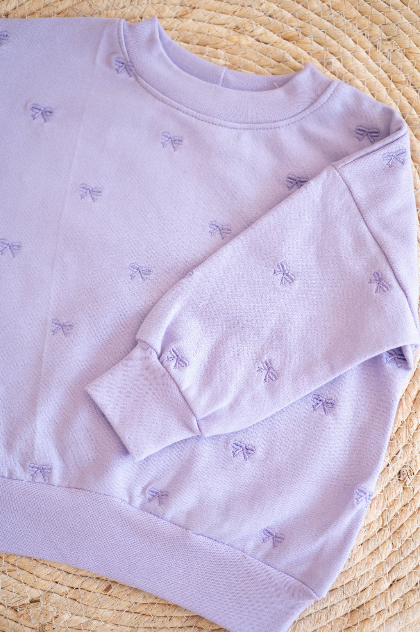 Bow embroidered Sweater and Tracksuit- Lilac