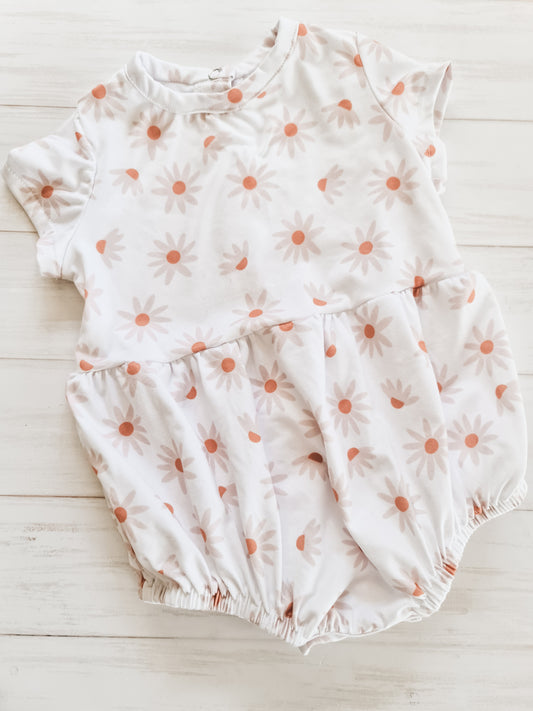 Peter Pan Romper- Sage and White Daisies