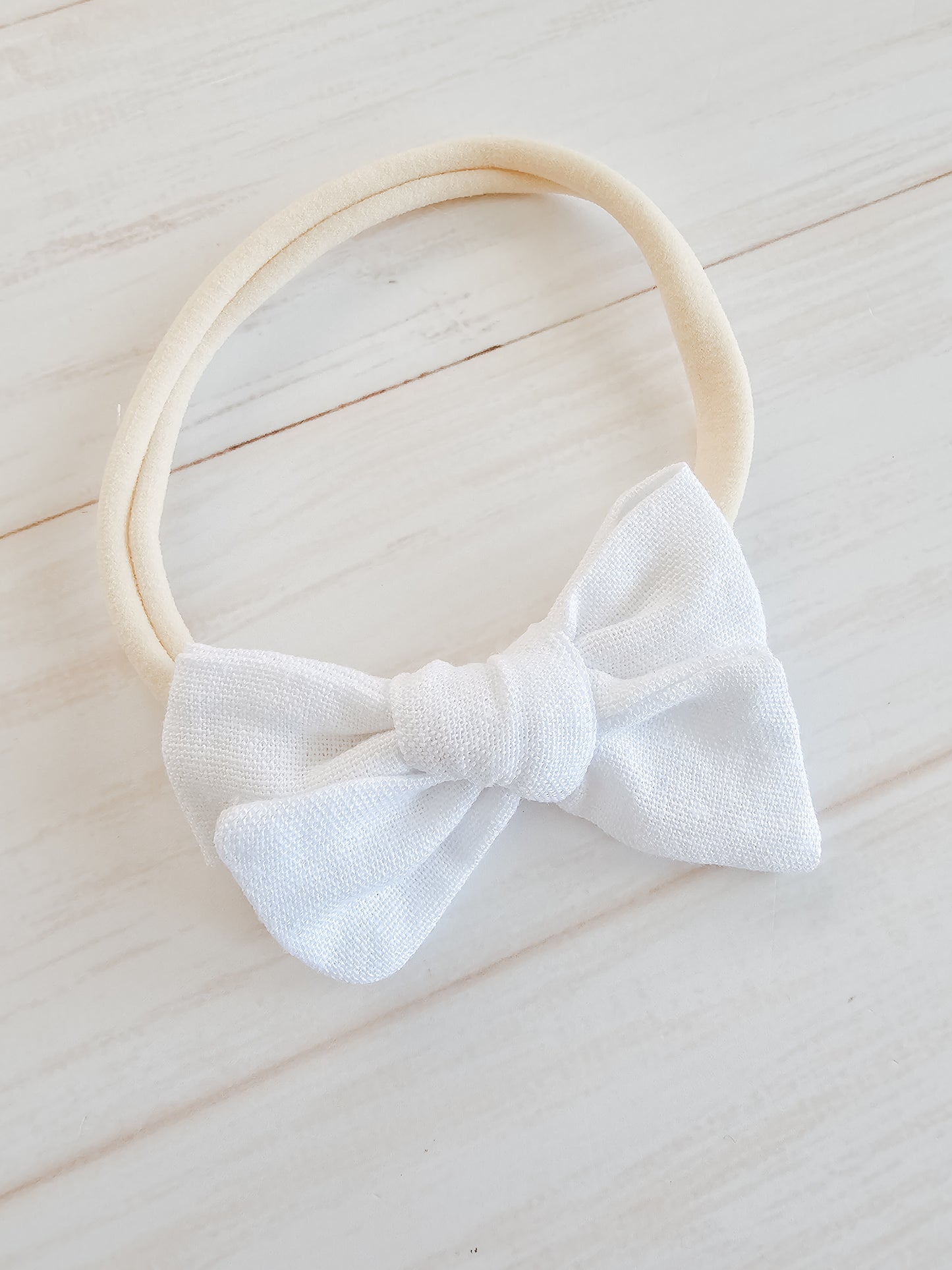 Sailor Bow- White Linen