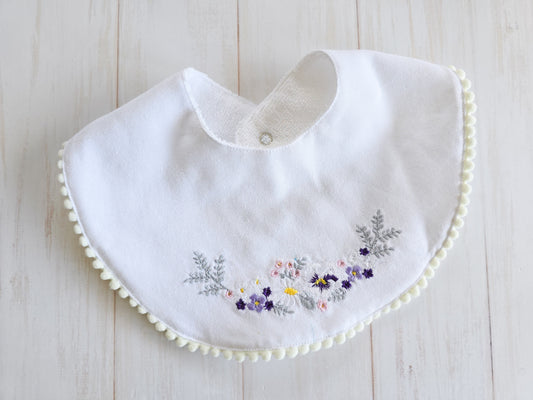 Round Bib- White linen with Flower embroidery