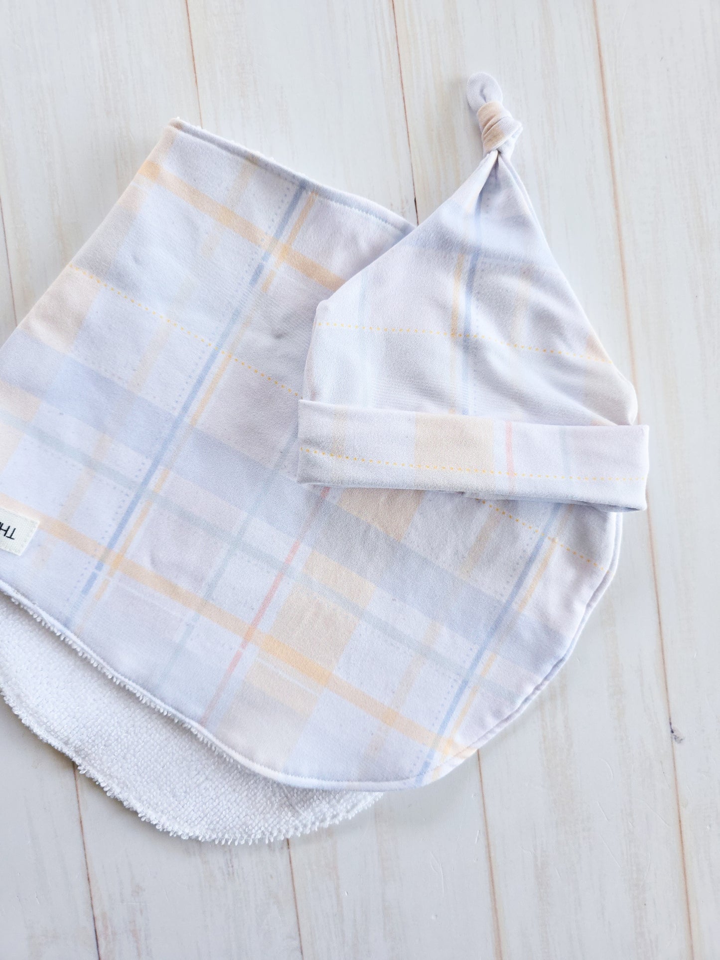 Burp Cloth- Checkered Pastel