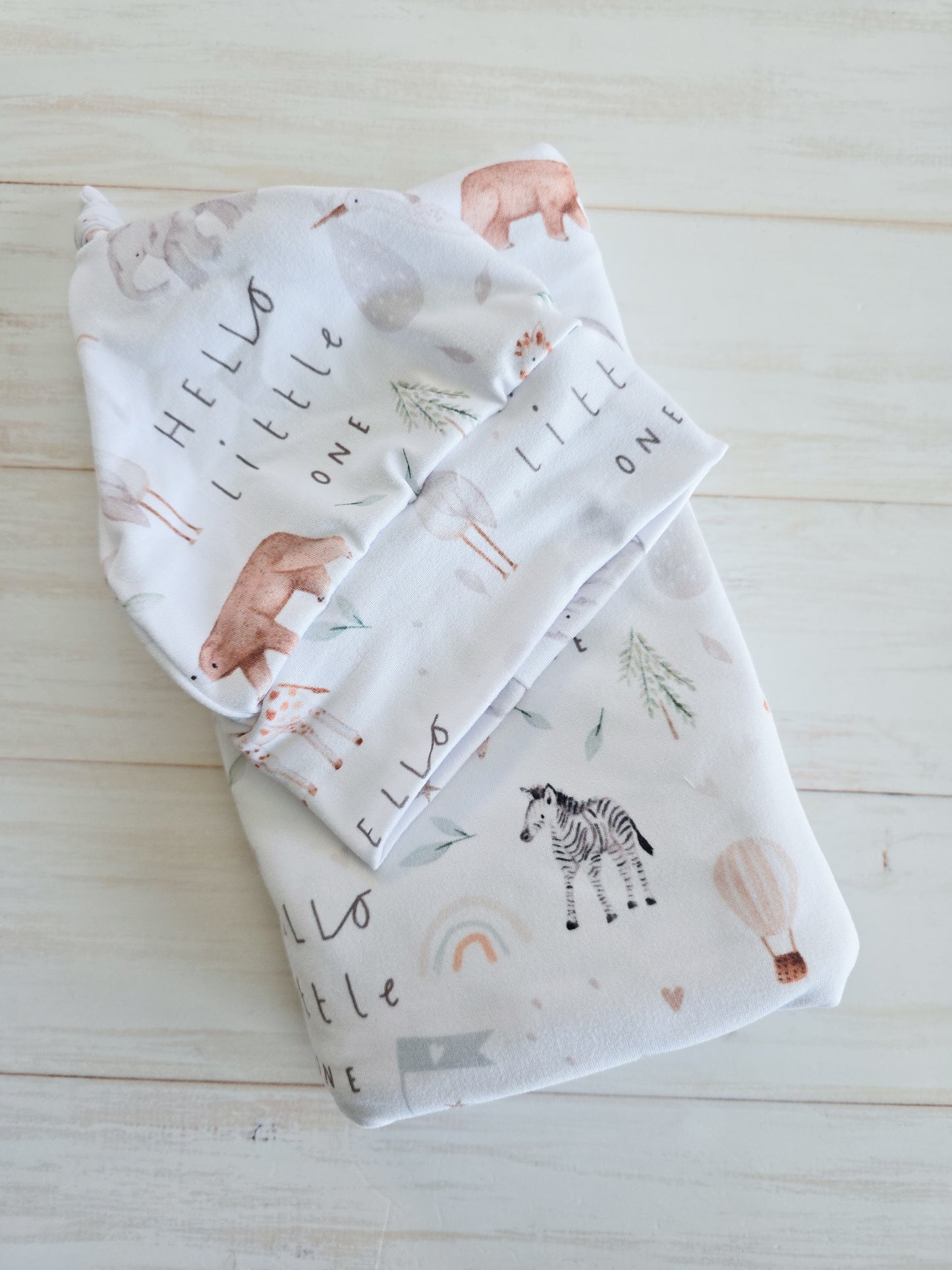 Swaddle Set- Hello Little One