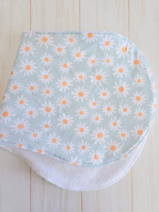 Burp Cloth-Daisies