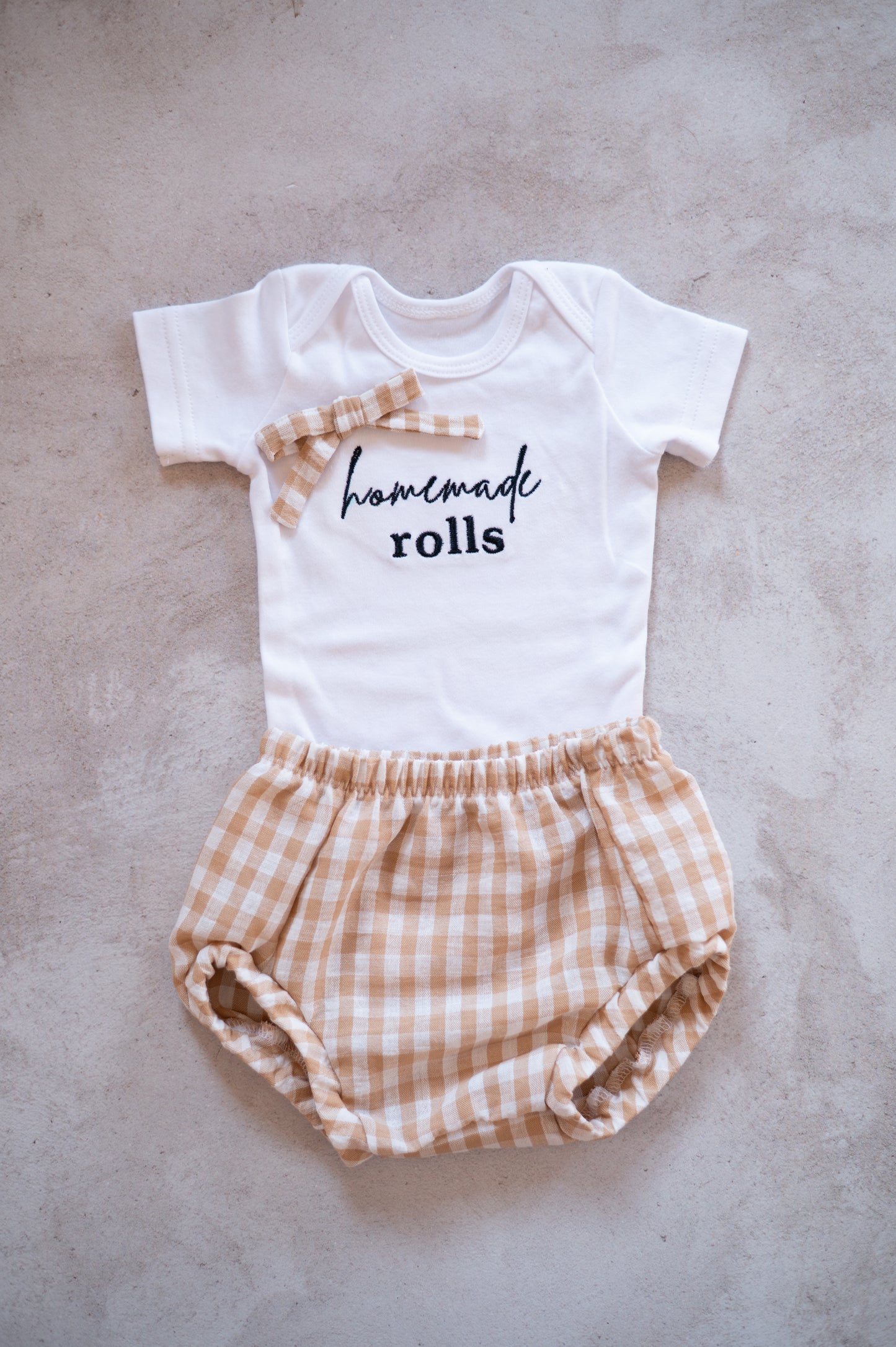 Homemade roll embroidered set