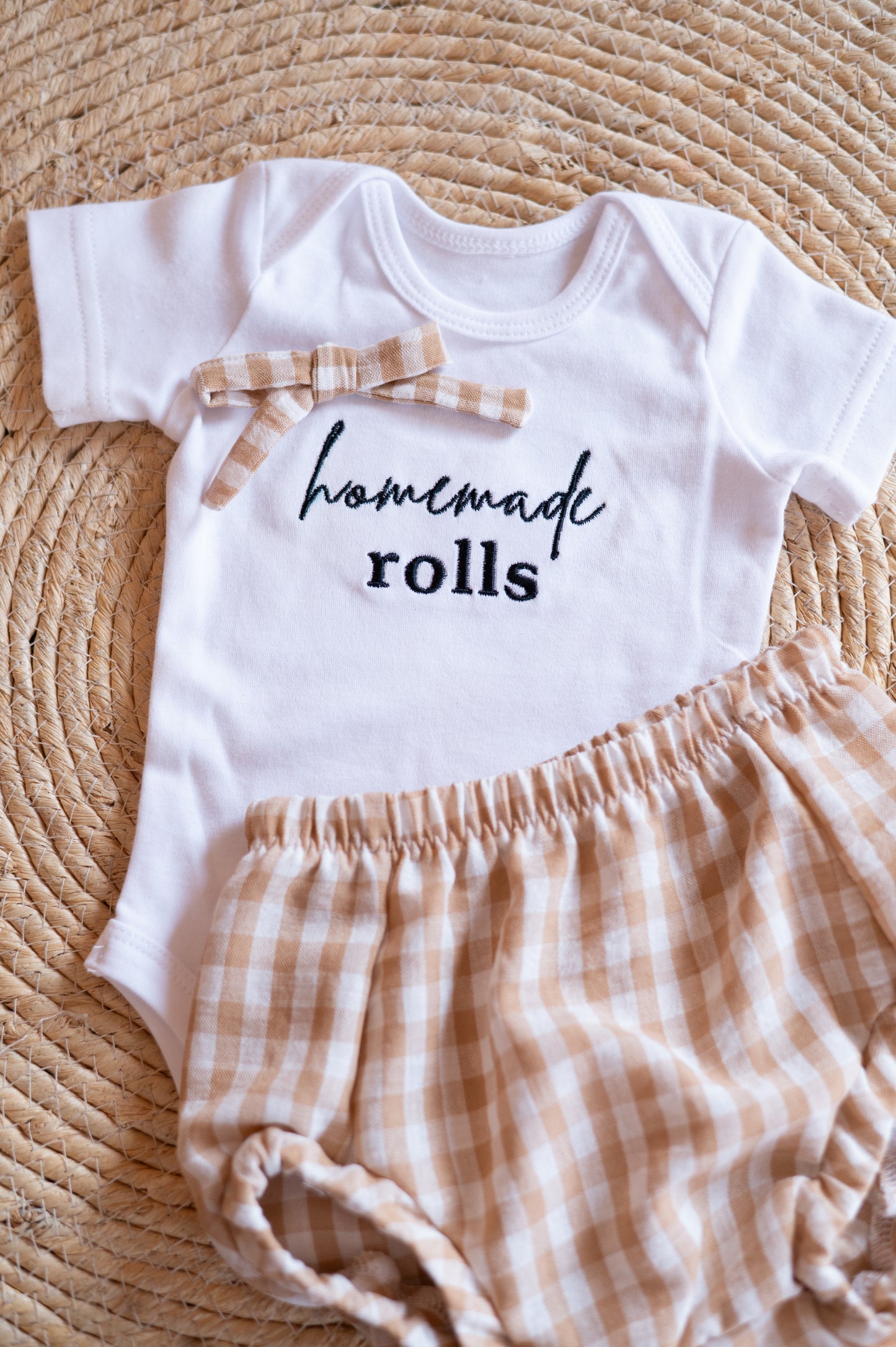Homemade roll embroidered set