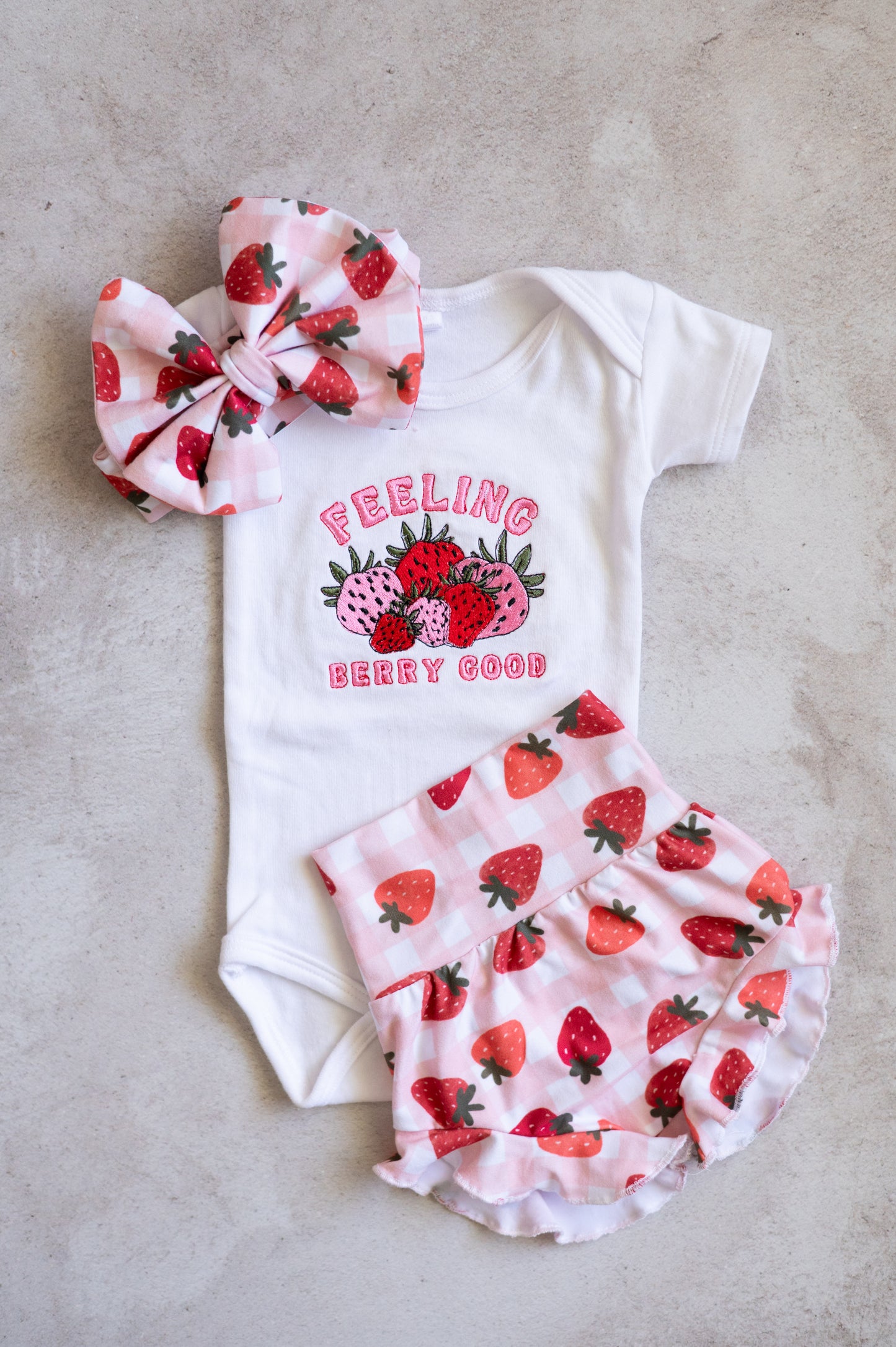 Strawberry Embroidery Set