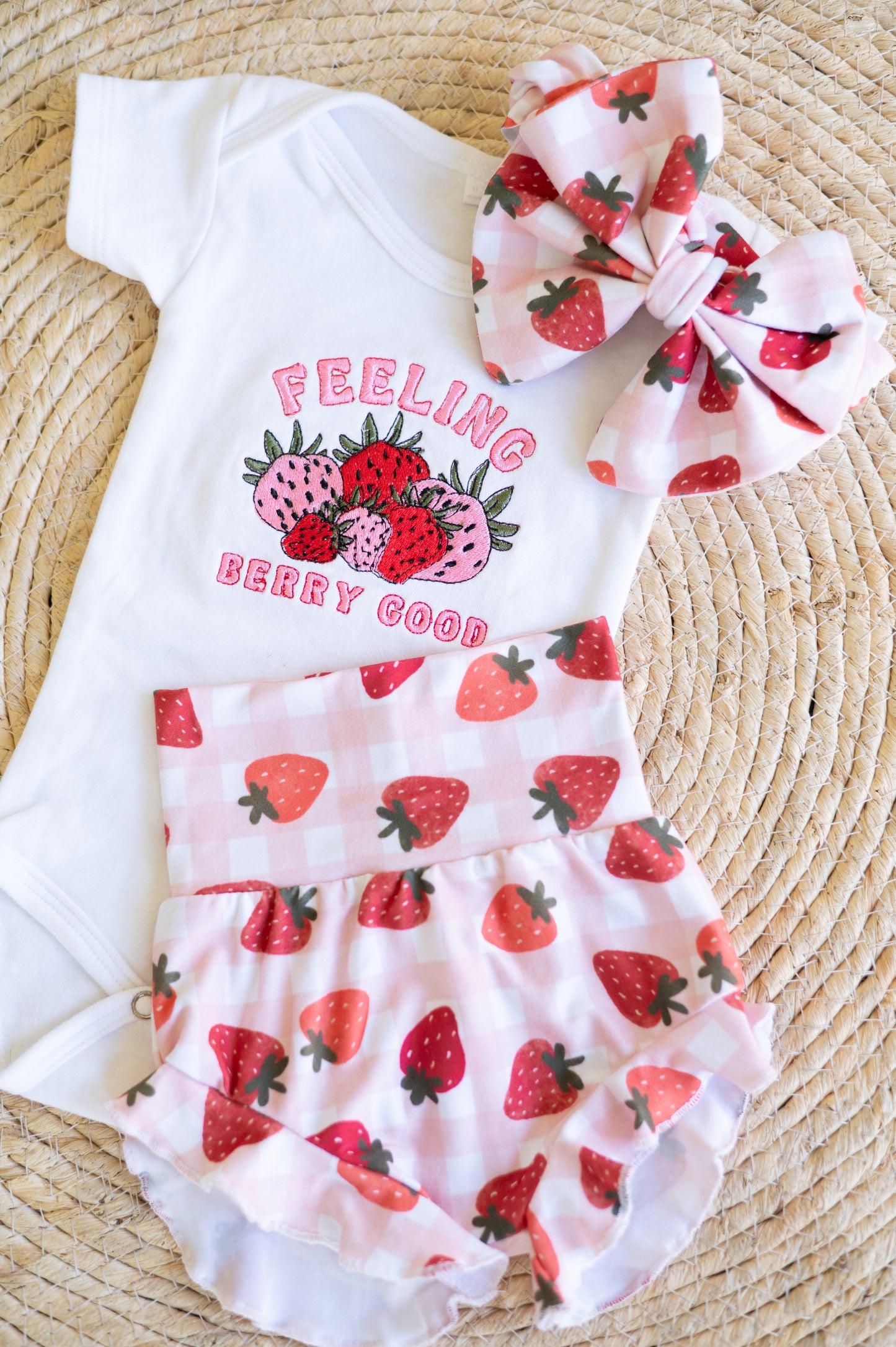 Strawberry Embroidery Set