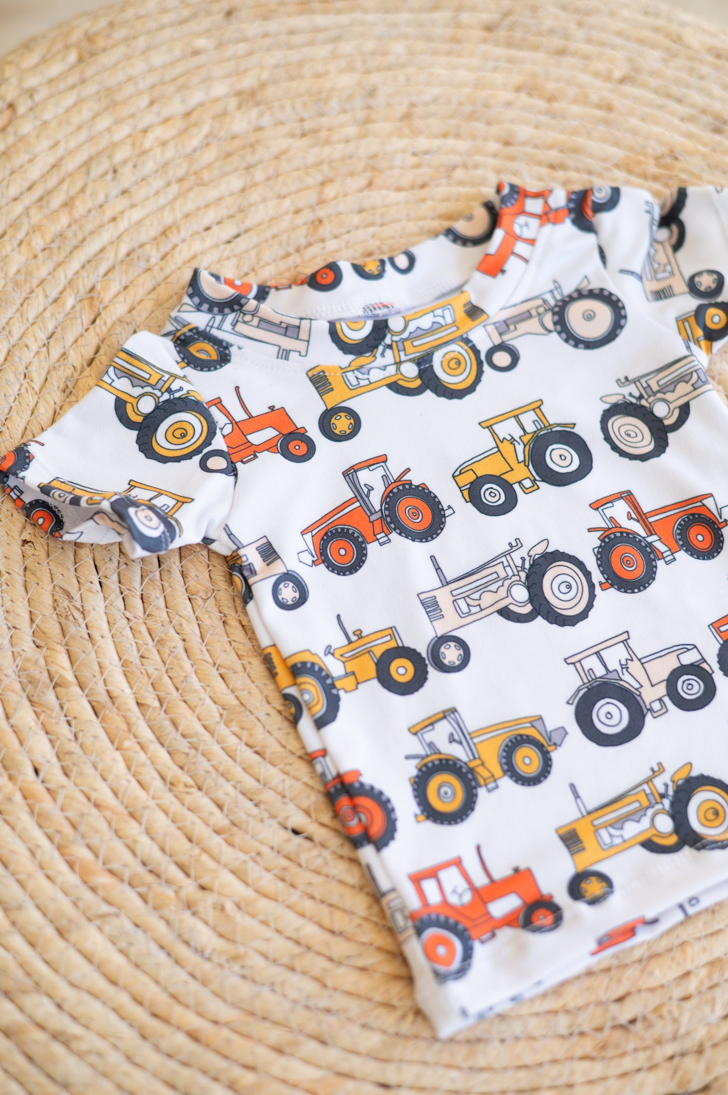 T-Shirt/Bodysuit- Tractors