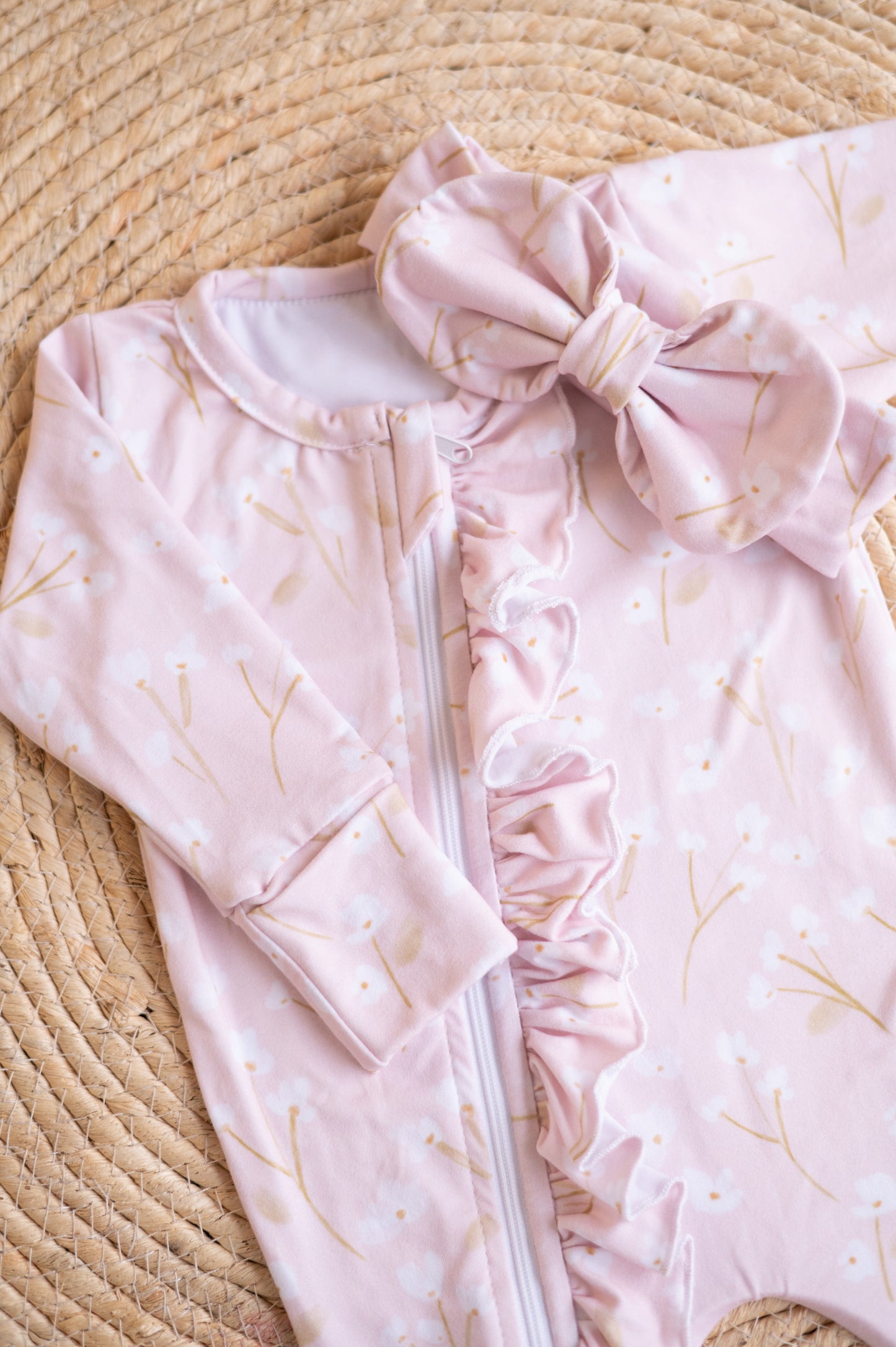 Frilly Zippy Grow- Lia Flowers