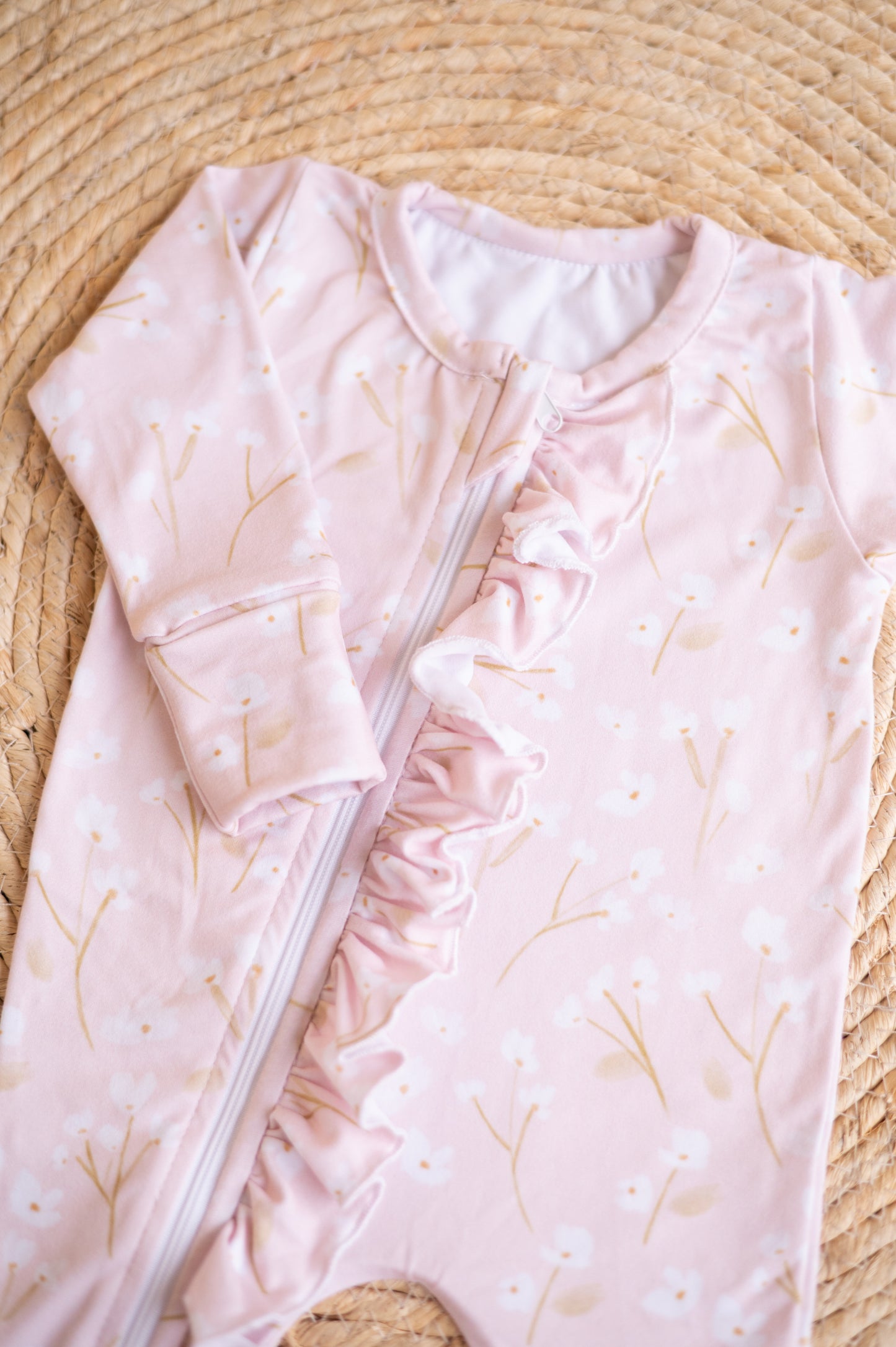 Frilly Zippy Grow- Lia Flowers