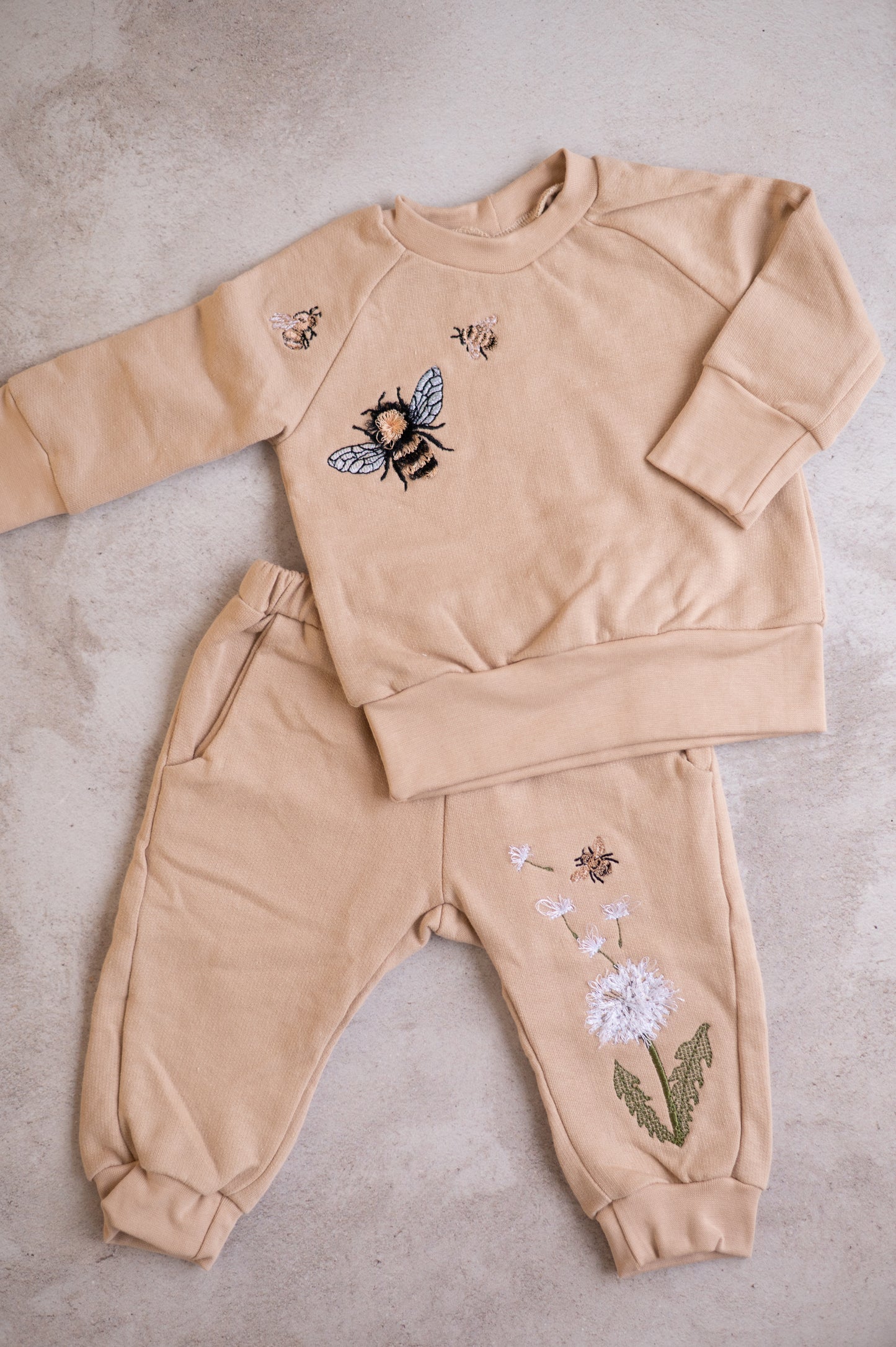 Bee embroidery Tracksuit- Stone