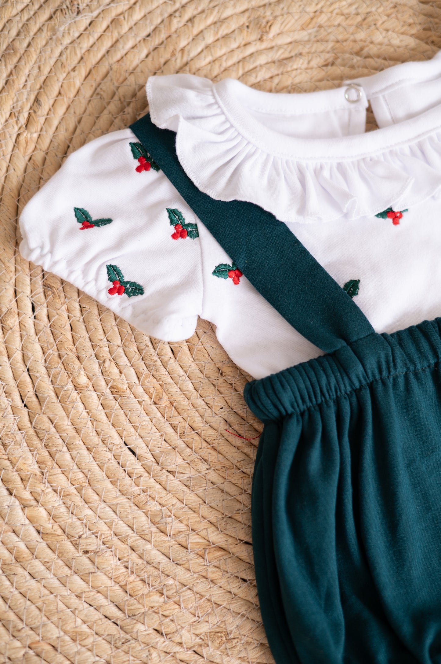 Embroidered Holly Suspender Set