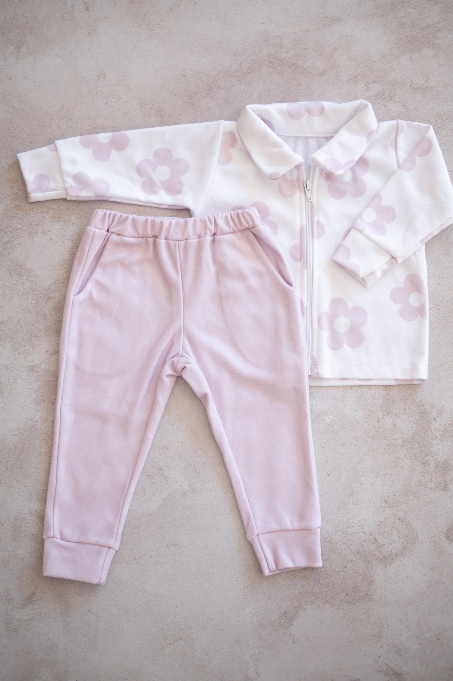 Jumbo Daisies Tracksuit- Lilac