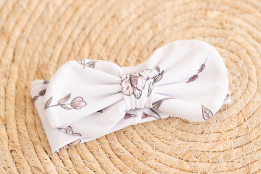 Kitty Bow- Field Flowers