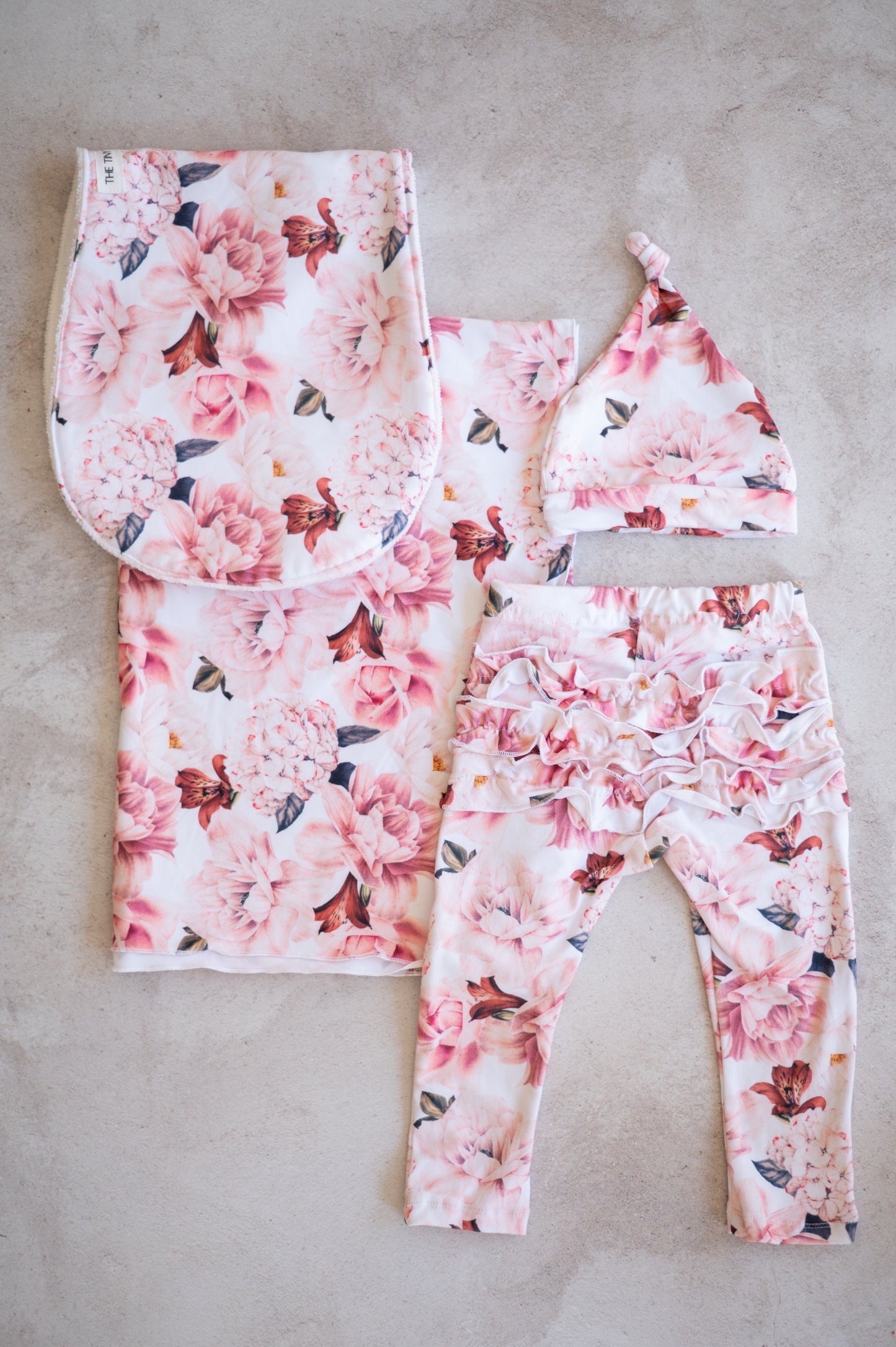 Frilly Bum Leggings- Pink and White Peonies