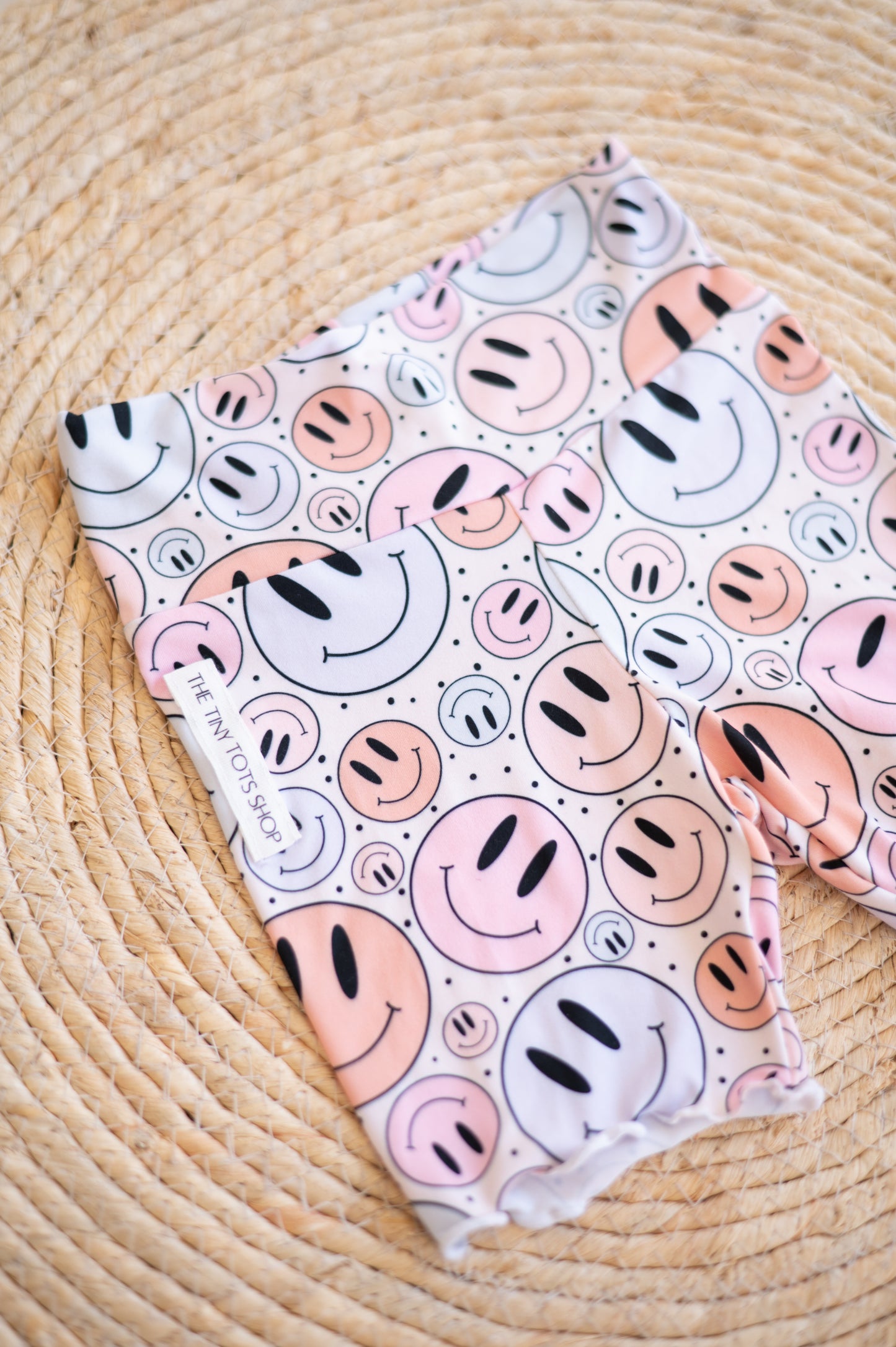 Girls Biker Shorts- Pastel Smileys