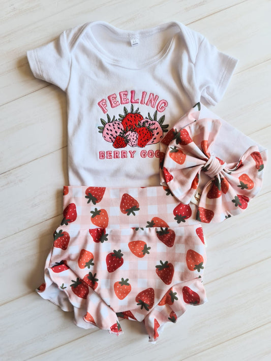 Strawberry Embroidery Set