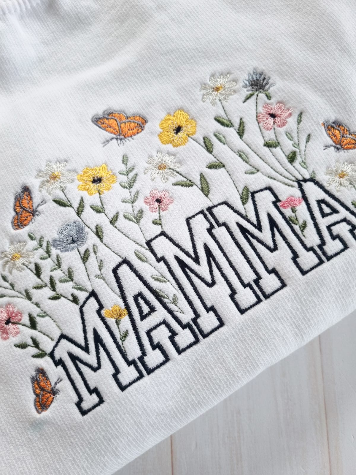 MAMA Bloom sweater